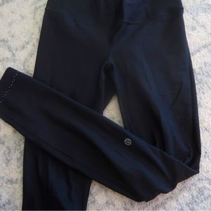 Black lululemon leggings